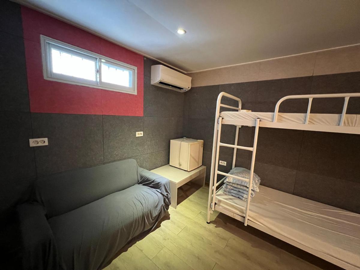 Saipan Well House Hotel Bagian luar foto