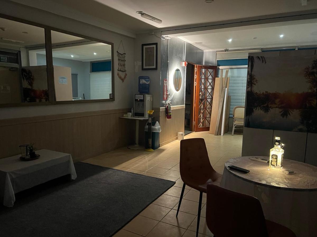 Saipan Well House Hotel Bagian luar foto