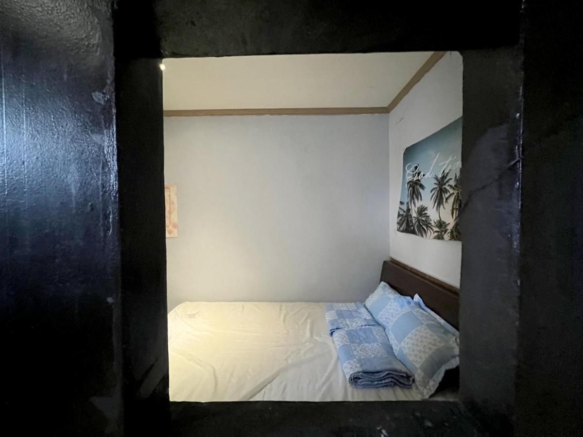 Saipan Well House Hotel Bagian luar foto