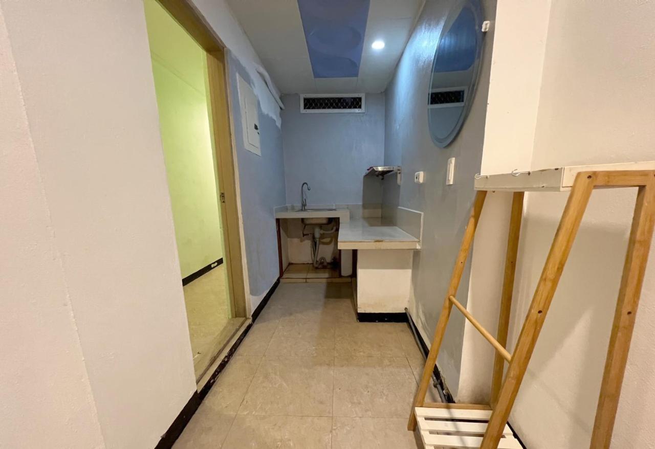 Saipan Well House Hotel Bagian luar foto