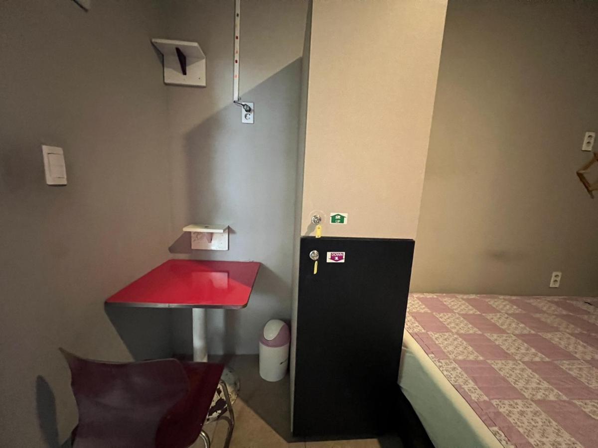 Saipan Well House Hotel Bagian luar foto