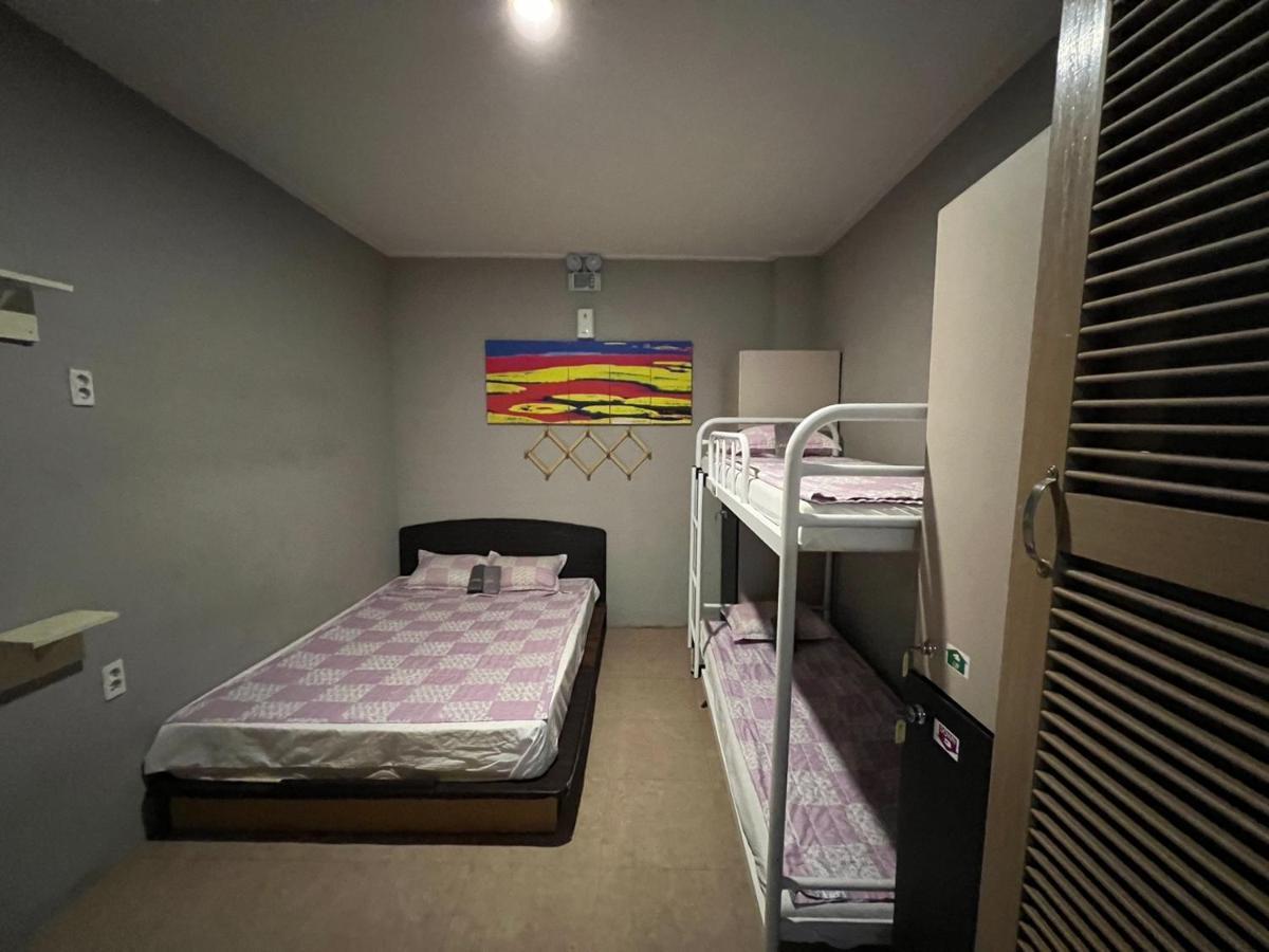 Saipan Well House Hotel Bagian luar foto