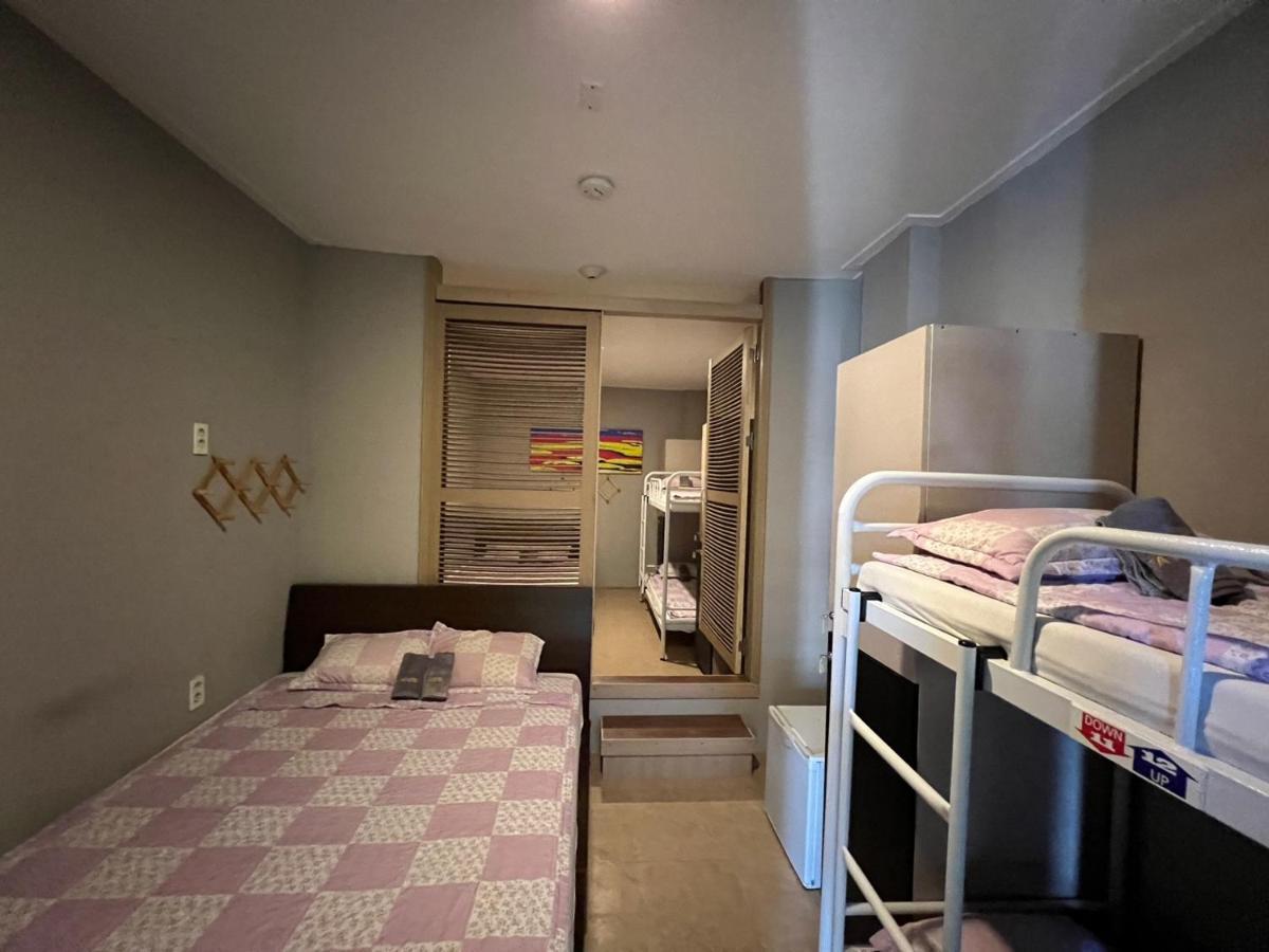Saipan Well House Hotel Bagian luar foto
