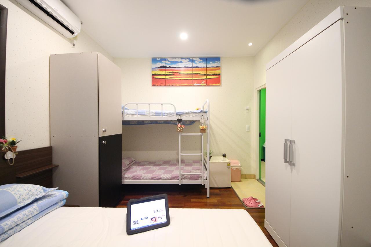 Saipan Well House Hotel Bagian luar foto